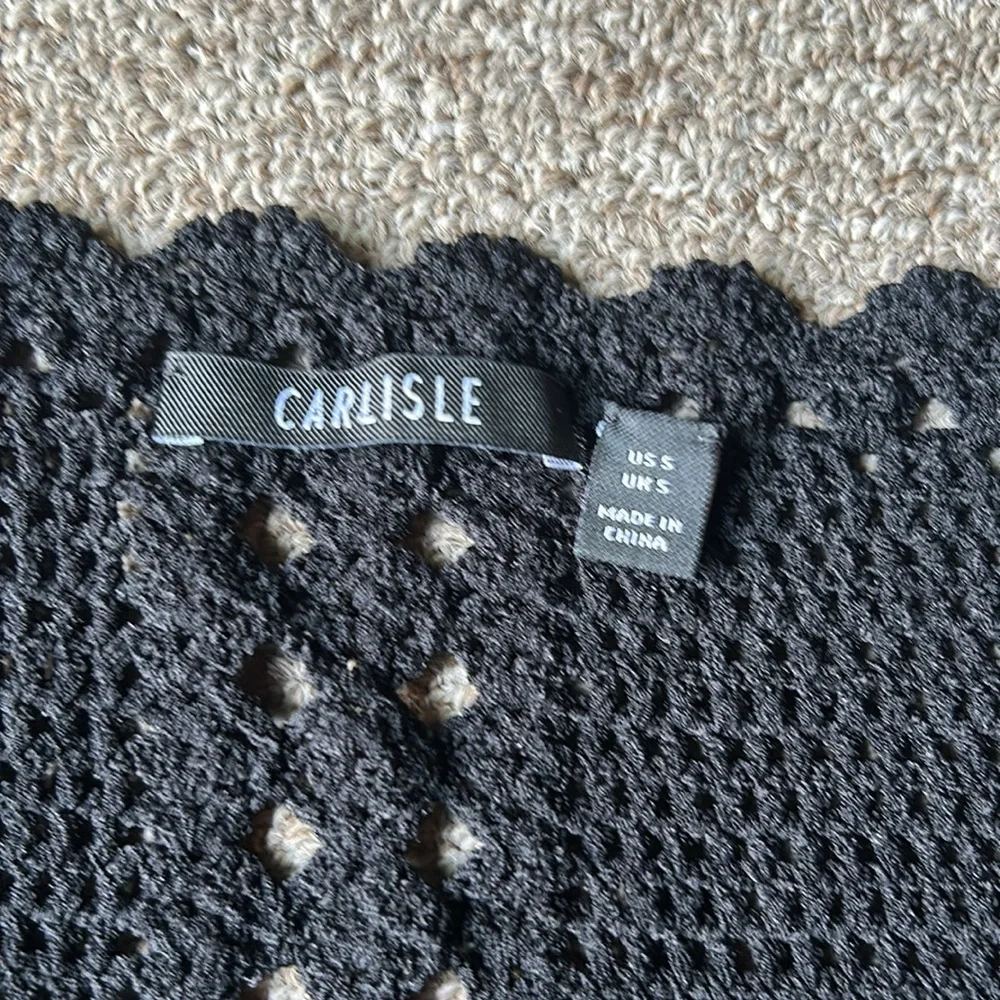 Carlisle Per Se Crochet Fringe Black Top - Picture 3 of 7